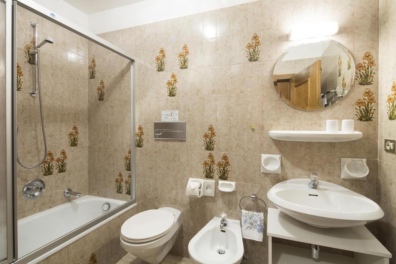 Ciasa Iris Hotell Colfosco Rom bilde