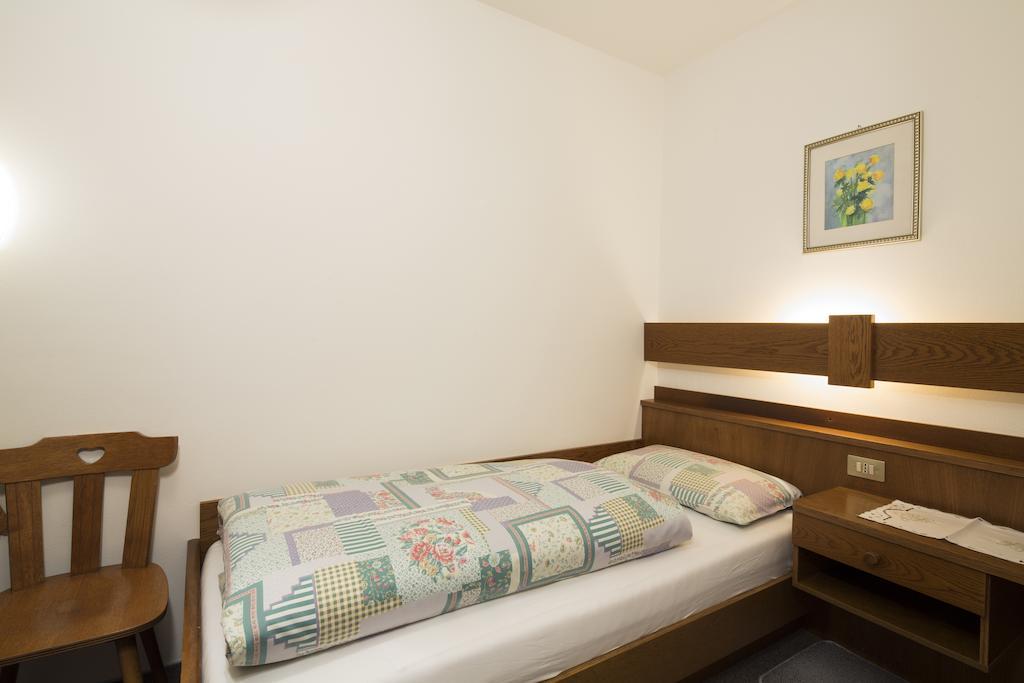 Ciasa Iris Hotell Colfosco Rom bilde